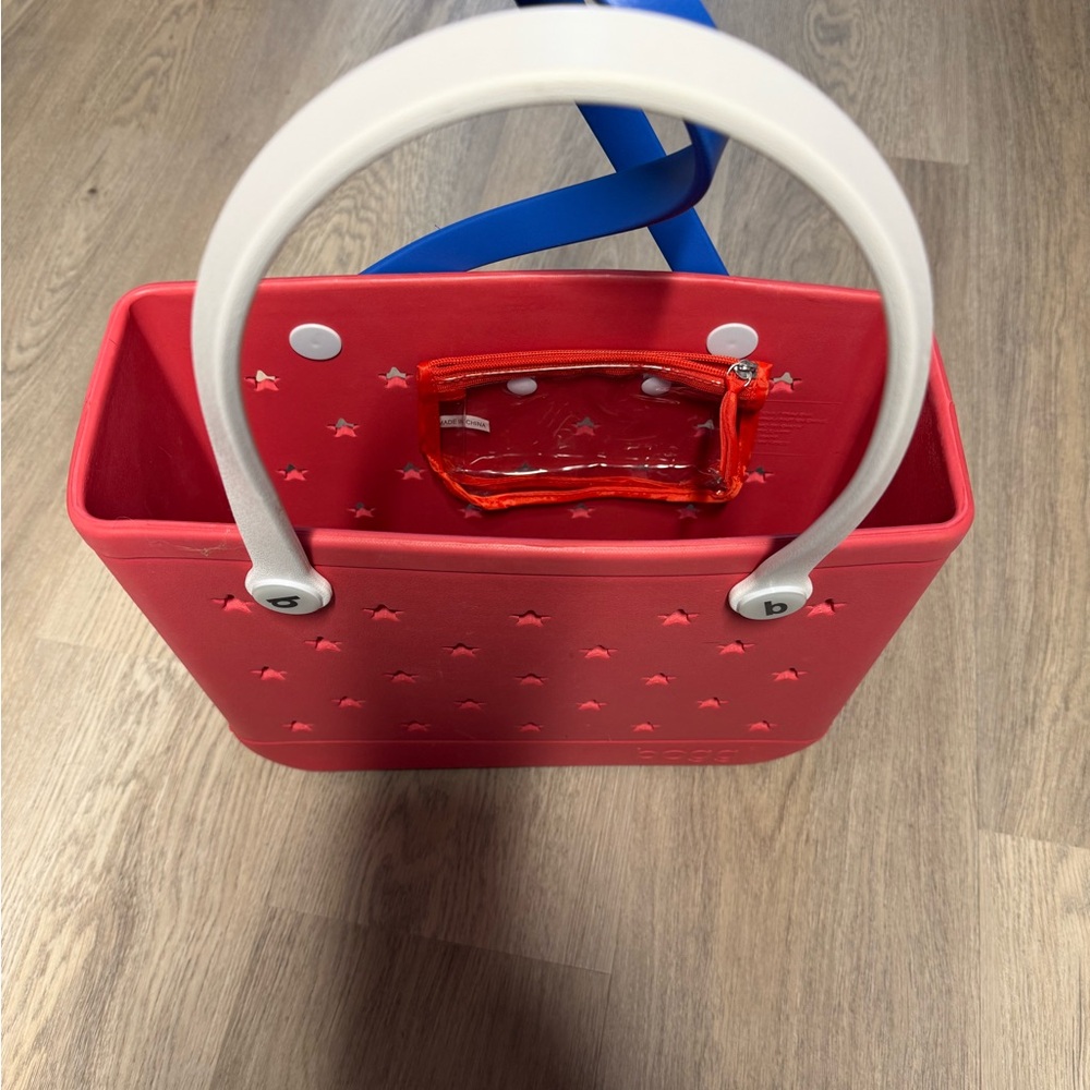 BOGG BAG Medium Red Tote with White and Blue Handle